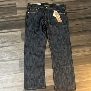 Brand new Levi 569 jeans. Loose straight fit never worn.